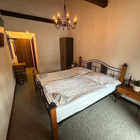 Hotel Plzensky Dvur Frýdek-Místek Eksteriør billede