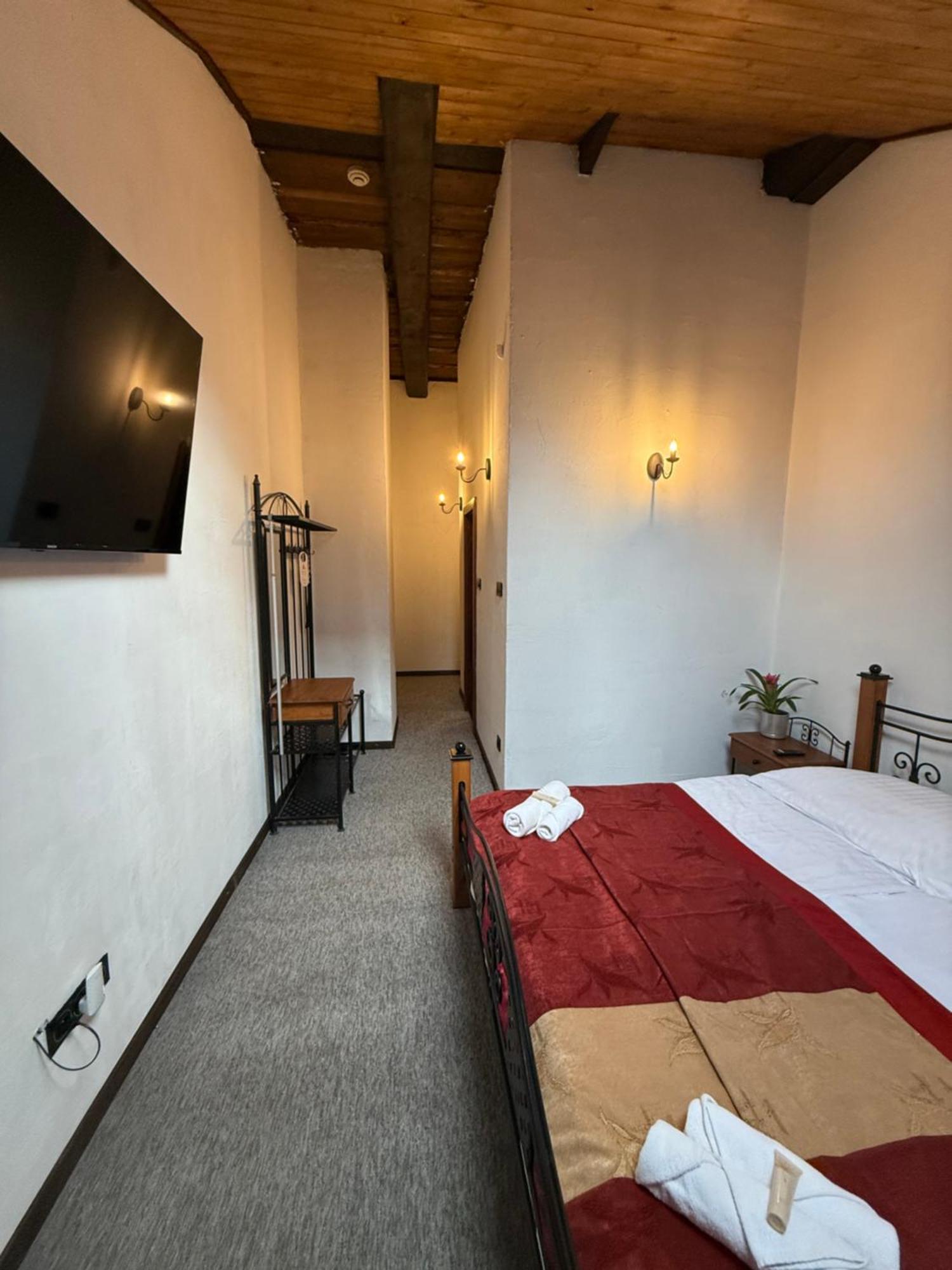 Hotel Plzensky Dvur Frýdek-Místek Eksteriør billede